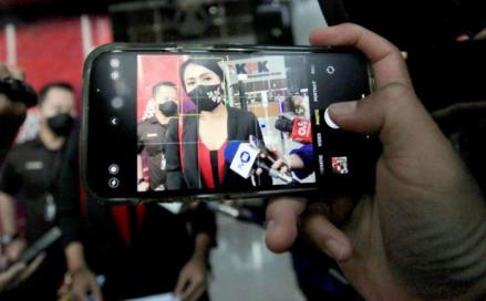 KPK Bakal Periksa Kembali Brigita Manohara Terkait Dugaan Pencucian Uang Bupati Membrano Tengah. (Foto: MNC Media)
