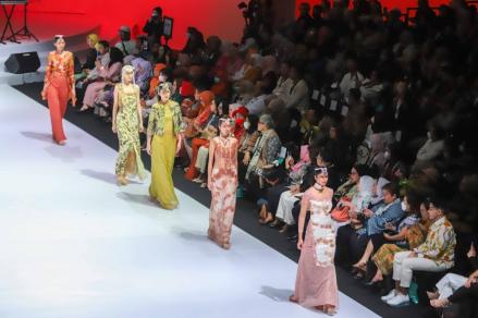 Intip Koleksi Unik Indonesia Fashion Week (IFW) 2023 (Foto: MNC Media)
