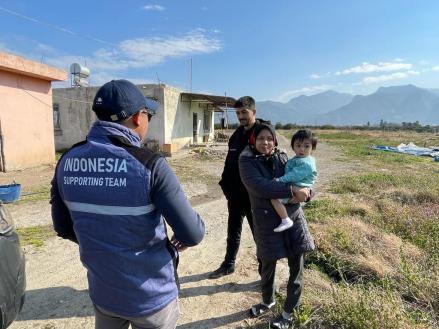 KBRI Kembali Distribusikan Bantuan untuk WNI Terdampak Gempa Turki. (Foto: MNC Media)