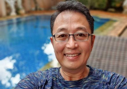 Kisah Inspiratif Tung Desem Waringin, Motivator Sukses yang Bagikan Rp100 Juta dari Helikopter. (Foto: MNC Media)