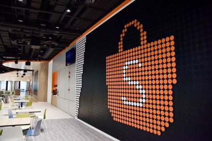 Shopee, Lazada, TikTok Shop Mau Bakar Duit Lagi, Bagaimana dengan GOTO? (Foto: KrAsia)