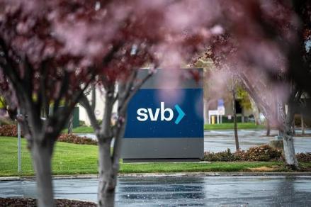 Silicon Valley Bank Kolaps, Moody’s Ubah Outlook Perbankan AS Jadi Negatif. (Foto: MNC Media)