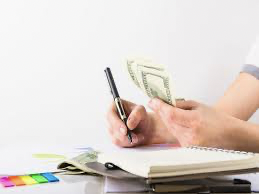 4 Cara Cek Kesehatan Keuangan Keluarga, Intip Indikator Kondisi Finansial Sehat. (Foto: Freepik)
