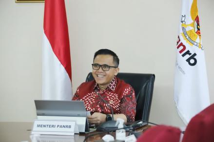 Menteri PANRB: THR PNS Bisa Gerakkan Ekonomi Masyarakat. (Foto Dok. Istimewa)
