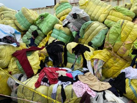 Buka Lewat Jalur Tikus, Pengusaha Sebut Pakaian Bekas Ilegal Masuk dari Pelabuhan Besar. (Foto: MNC Media)