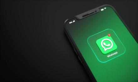 4 Bahaya Menggunakan WhatsApp GB yang Perlu Anda Ketahui
