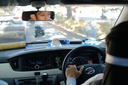 Berapa Tarif Grab Mobil di Surabaya? Segini Besaran yang Berlaku di Jatim. (Foto: Freepik)