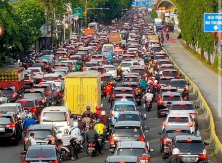 Urai Kemacetan, Pemprov DKI Gratiskan Satu Lajur Gerbang Tol Fatmawati Arah Lebak Bulus