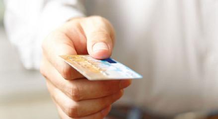 Transaksi Kartu Kredit Terbesar yang Pernah Ada, Sekali Gesek Rp2,8 Triliun, Buat Beli Barang Ini. (Foto: Freepik)