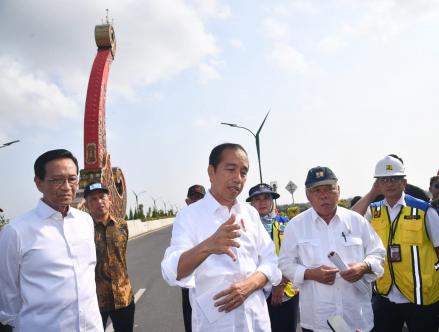 Jokowi Resmikan Jembatan Kretek 2 di Bantul, Biayanya Habiskan Rp364 Miliar. (Foto Setpres)