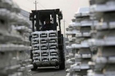 Kanada mempertimbangkan pemberian bantuan keuangan kepada produsen aluminium dalam negeri seperti Rio Tinto yang terdampak tarif Amerika Serikat. (foto: iMG)