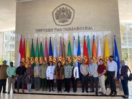 Malaysia hingga Mesir Belajar Pembuatan Vaksin dari Bio Farma dan Unpad. Foto: MNC Media.