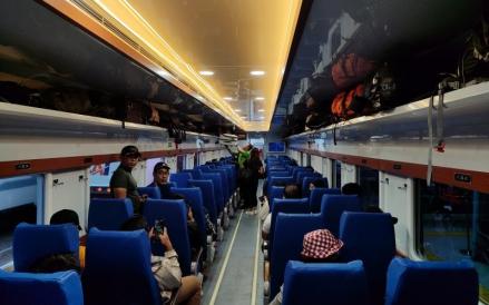 KAI mencatat peningkatan jumlah volume penumpang pada layanan kereta api kelas ekonomi hingga kuartal III/2024. (MNC Media)