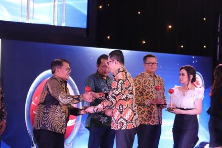 Inovasi Ekspansi Bisnis Skala Global, PIS Raih Dua Penghargaan IDX Channel (foto: MNC Media)