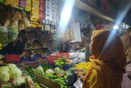 Harga Pangan Membengkak, Emak-Emak di Cimahi Menjerit (FOTO:MNC Media)