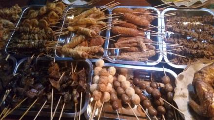 Inilah Modal Usaha Angkringan yang Tidak Sampai Seharga iPhone 12. (FOTO : MNC MEDIA)