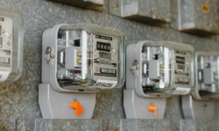 Berapa Biaya Pasang Listrik Baru 900 Watt? Intip Penjelasannya. (FOTO : MNC MEDIA)