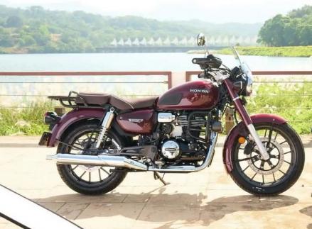 Ramaikan Pasar Motor Bergaya Klasik, Honda Luncurkan CB350. Foto: MNC Media.