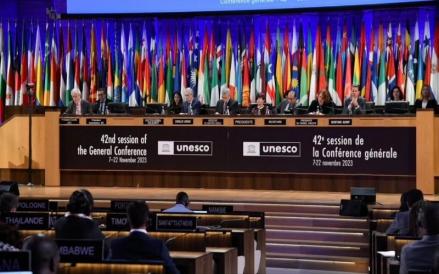 Bangga, Bahasa Indonesia Jadi Bahasa Resmi Sidang UNESCO. Foto: BPMI Setpres