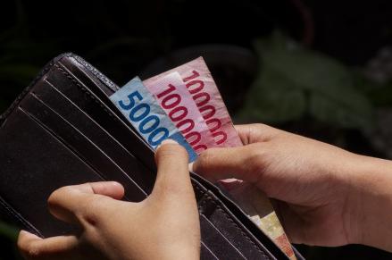 Daftar Negara dengan Gaji Terendah di ASEAN, Indonesia Paling Kecil? (Foto: Freepik)