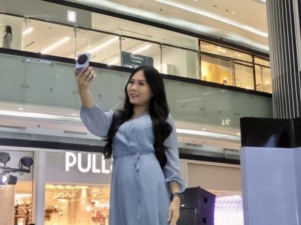 TECNO Rilis Phantom V Flip 5G, Diklaim HP Layar Lipat Termurah (Foto Kiki Oktalina)