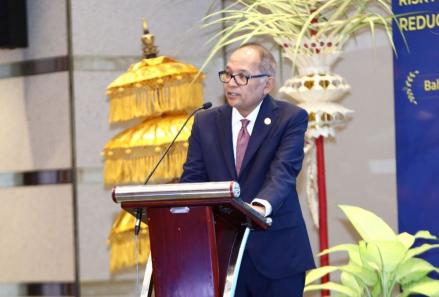 OJK dan OECD Luncurkan Kajian Pemanfaatan teknologi di Sektor Asuransi. Courtesy Foto: Humas OJK.