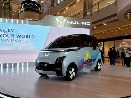 Punya Pabrik Baterai di RI, Harga Mobil Listrik Wuling Bisa Lebih Murah? (foto mnc media)