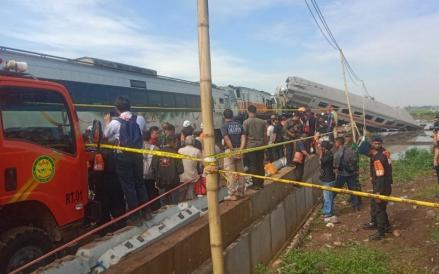 KAI Masih Evakuasi Kereta, 582 Penumpang KA Tujuan Bandung Batal Berangkat. (Foto: MNC Media)