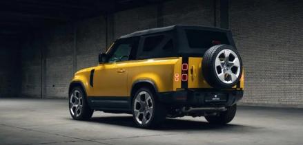 Land Rover Defender Beratap Kain Seharga Rp1,9 Miliar Ludes Terjual (FOTO:Dok Ist)