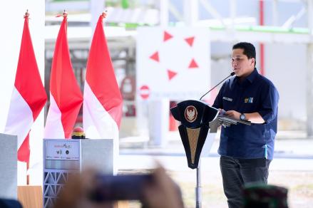 Pabrik Amonium Nitrat Beroperasi, Erick Thohir: Kurangi Impor 21 Persen. (Foto Setpres)
