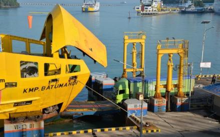 Antisipasi Arus Balik, Skema Tiba Bongkar Muat Diberlakukan di Merak (Foto: iNews Media Group)