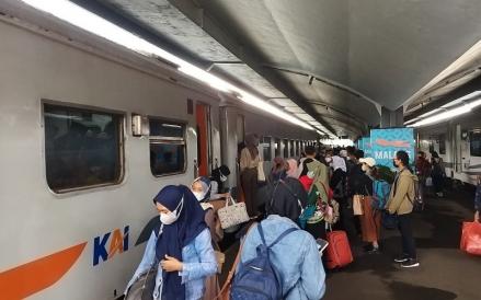2,2 Juta Tiket Kereta Ludes Terjual Jelang Mudik Lebaran 2025 (foto mnc media)