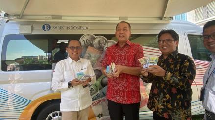 BI Proyeksi Penukaran Uang Baru untuk Lebaran Melonjak 90 Persen. (Foto Anggie Ariesta/MPI)