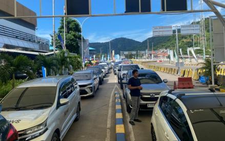 ASDP Catat 99.584 Orang Menyeberang dari Jawa ke Sumatera H-5 Lebaran 2025