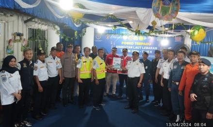 Arus Balik Lebaran, Pemudik Motor Naik Kapal Laut Gratis Tiba di Jakarta Besok (Foto Carlos Roy)