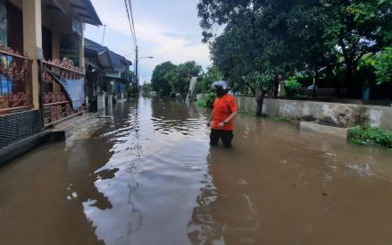 Banjir bandang menerjang Bandarlampung. Akibatnya, ribuan warga terdampak. (Foto: Ilustrasi/MPI)