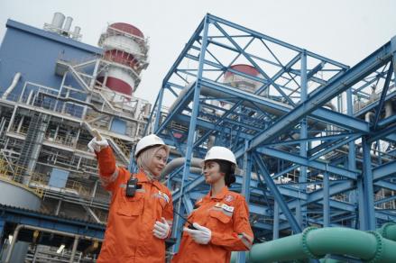 Sambut Hari Kartini, PLN Pamer Peran Srikandi Hadirkan Listrik hingga Ujung Nusantara (foto: MNC media)