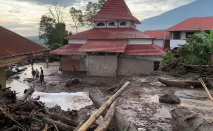 DPR Minta Pemerintah Percepat Rehabilitasi-Rekonstruksi Wilayah Terdampak Bencana di Sumbar. (Foto: Istimewa)