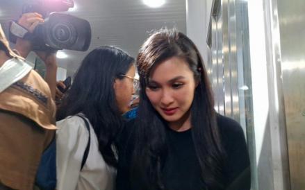 Sandra Dewi Akui Tiap Tahun Dibelikan iPhone oleh Harvey Moeis. (Foto: MNC Media)