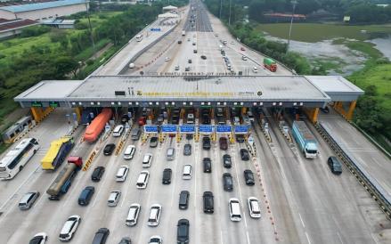 Libur Panjang HUT ke-80 RI, 439 Ribu Kendaraan Tinggalkan Jabotabek. (Foto: Inews Media Group)