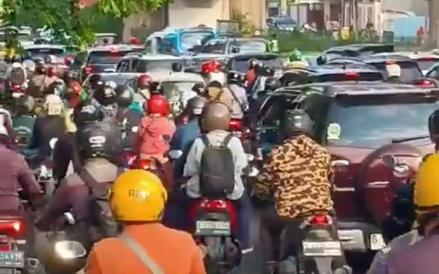 Sebut Penerapan ERP Bisa Kurangi Kemacetan, Pj Gubernur DKI: Transportasi Umum Harus Sempurna Dulu. (Foto: MNC Media)