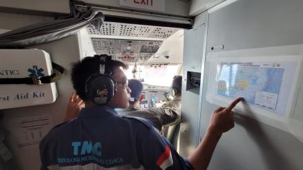 BMKG melakukan Operasi Modifikasi Cuaca  untuk mencegah cuaca ekstrem saat PON XXI Aceh-Sumut.