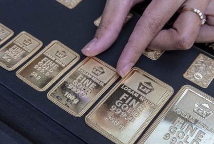 Harga Emas Antam (ANTM) Hari Ini Turun Rp4.000 Jadi Rp2.263.000 per Gram. (Foto: Inews Media Group)