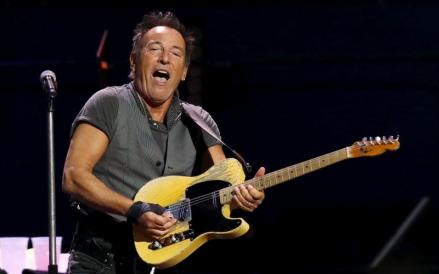 Musisi Rock Bruce Springsteen Resmi Jadi Miliarder, Hartanya Tembus Rp17,8 Triliun. (Foto: Reuters)