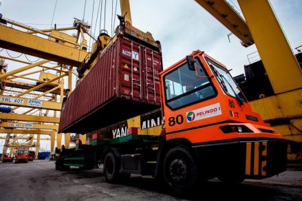 Simak Cara Mudah Cek Tarif Indah Logistik Cargo. (Foto: MNC Media)