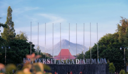 Kisah Pantang Menyerah Alfin Syadad yang Diterima Masuk UGM tanpa Tes. (Foto: UGM)