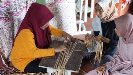 PLN Peduli Bantu 10 Ribu UMK, 27 Ribu Tenaga Kerja Terserap Sepanjang 2023