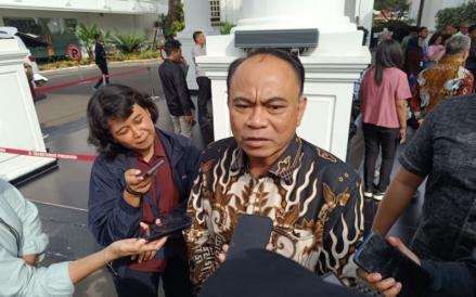 Bareskrim Polri memeriksa Mantan Menteri Komunikasi dan Informatika atau Menkominfo Budi Arie Setiadi.