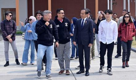 Jokowi ke IKN Bersama Artis Tanah Air, Ada Atta Halilintar hingga Gading Marten (FOTO:Dok Ist)