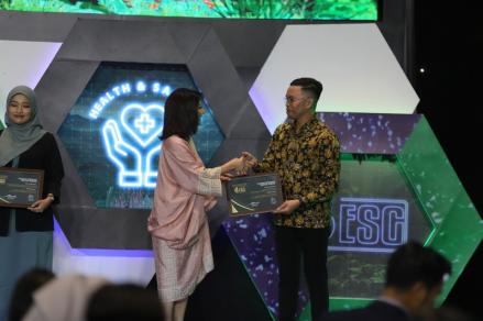 Pertamina Patra Niaga Integrated Terminal Surabaya Raih IDX Channel Anugerah ESG 2024